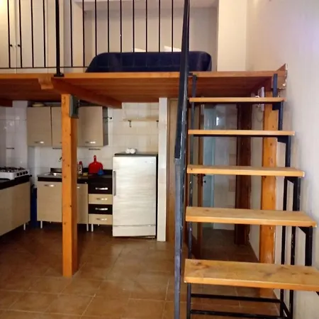 Xlarge Split Studio With Private Entrance Cipollina